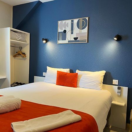 Brit Hotel Du Parc Niort Centre-Parking Gratuit Bagian luar foto
