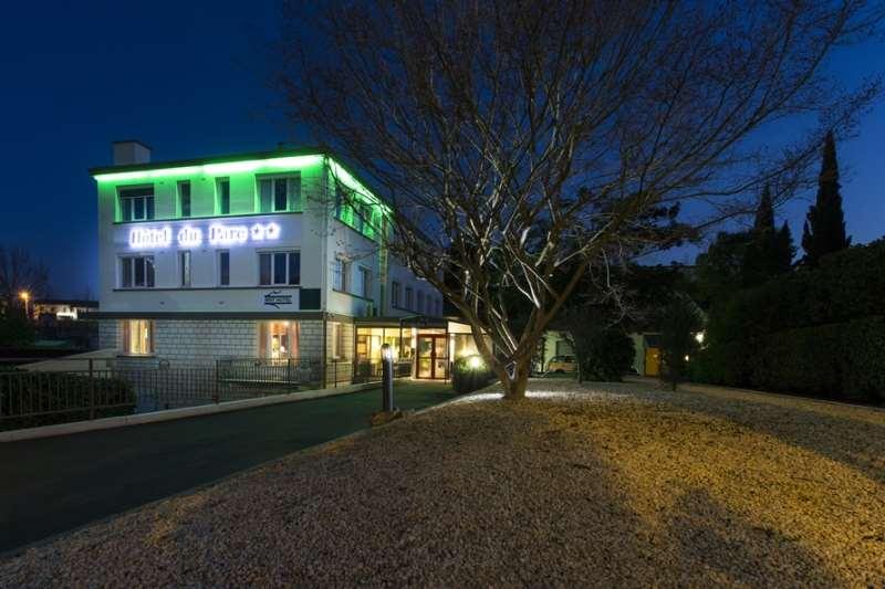 Brit Hotel Du Parc Niort Centre-Parking Gratuit Bagian luar foto