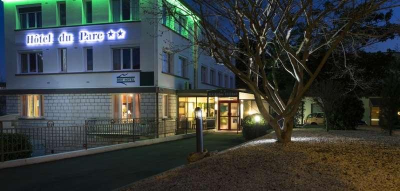 Brit Hotel Du Parc Niort Centre-Parking Gratuit Bagian luar foto