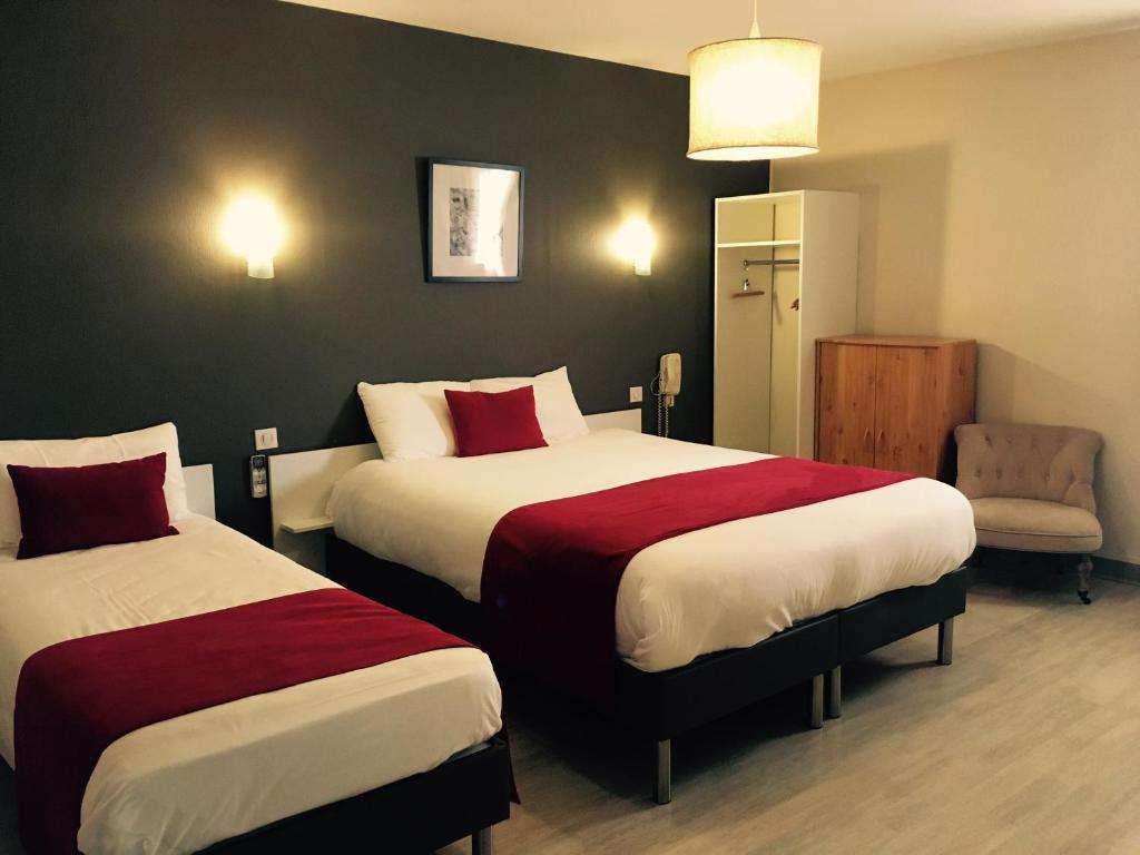 Brit Hotel Du Parc Niort Centre-Parking Gratuit Ruang foto