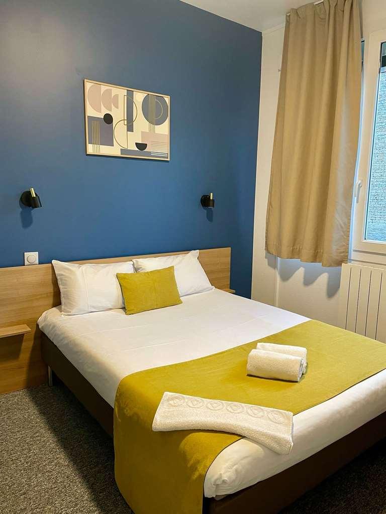 Brit Hotel Du Parc Niort Centre-Parking Gratuit Ruang foto